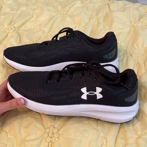 Under Armour tennis shoes